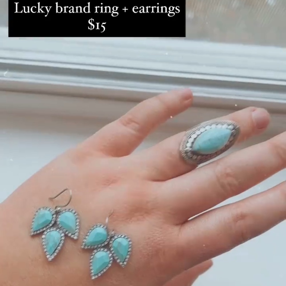 Gloves + jewelry